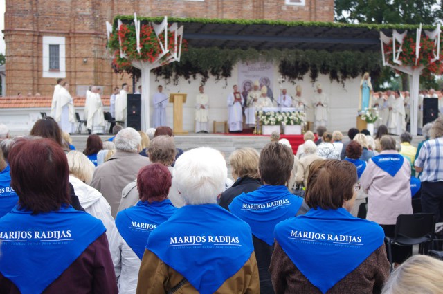 Paremkite Marijos radiją